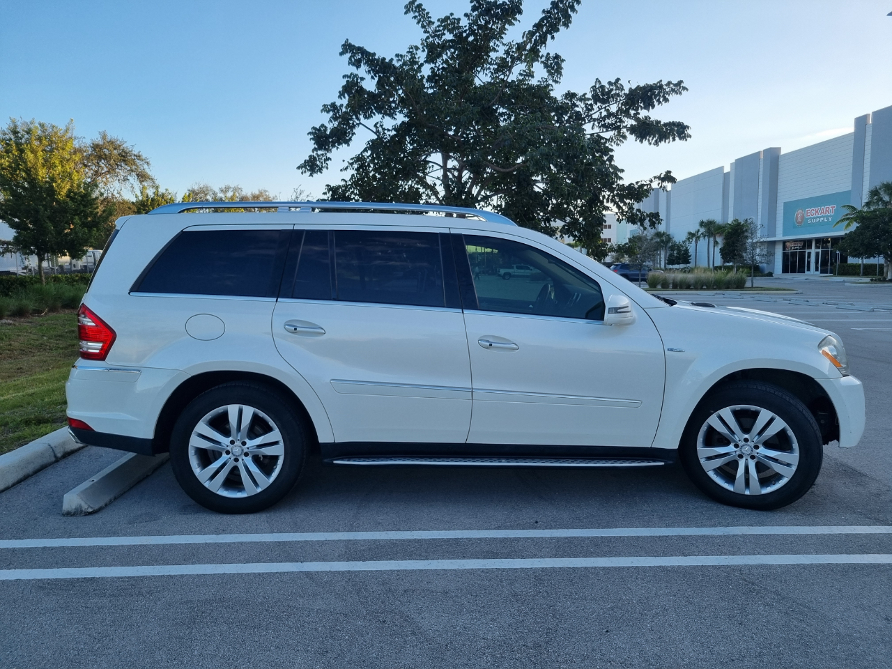 Mercedes-Benz GL-Class GL350 BlueTEC 2012