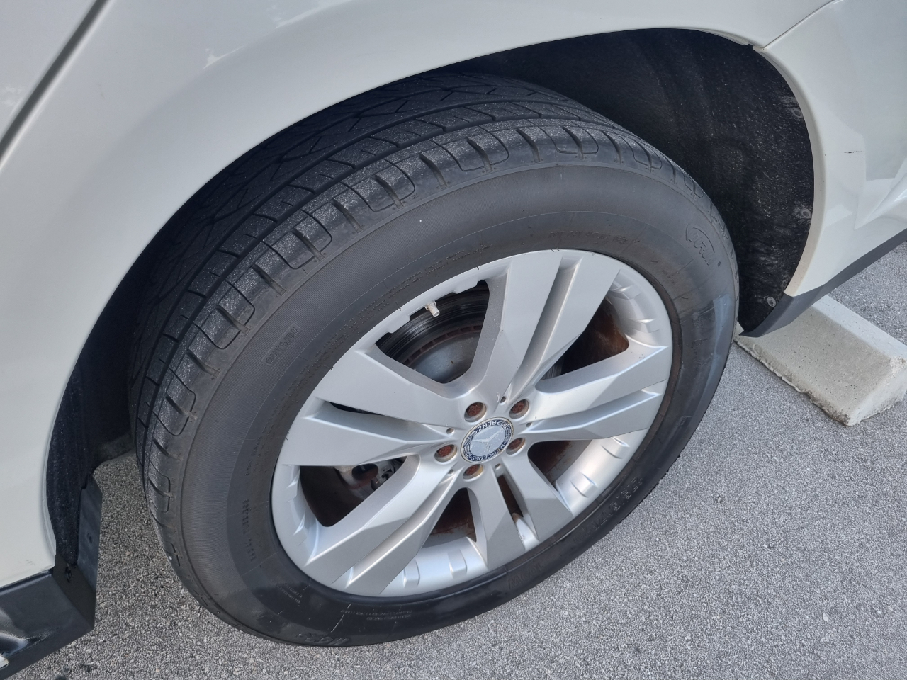 Mercedes-Benz GL-Class GL350 BlueTEC 2012