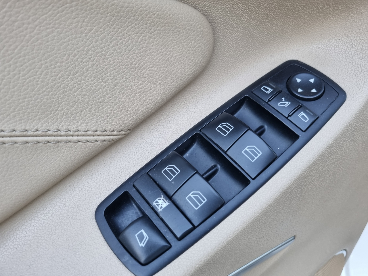 Mercedes-Benz GL-Class GL350 BlueTEC 2012