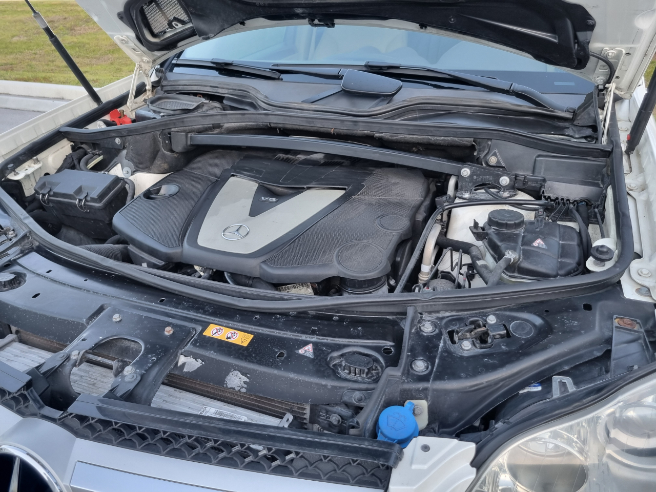 Mercedes-Benz GL-Class GL350 BlueTEC 2012