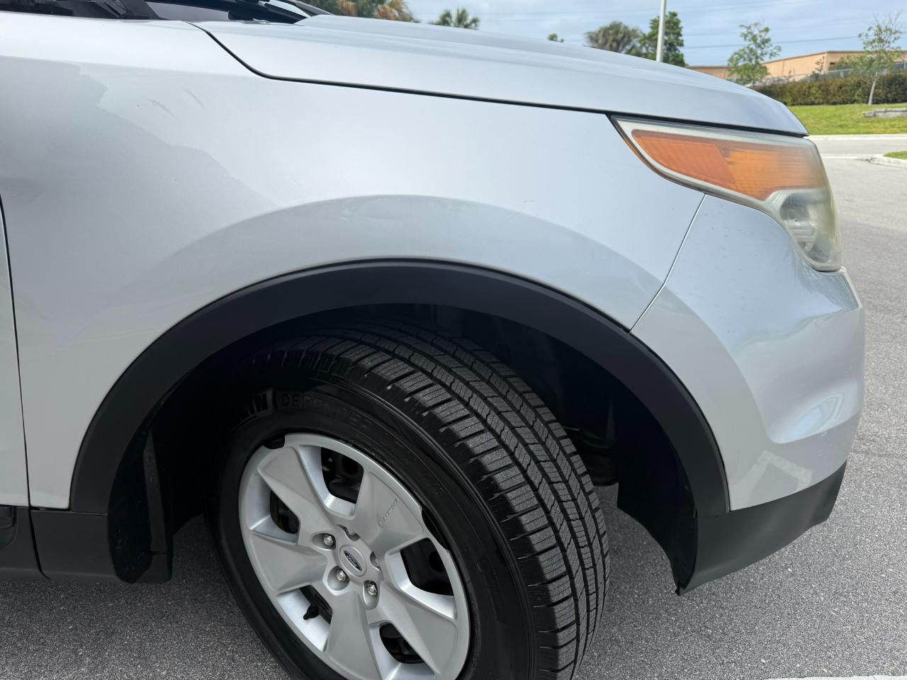 Ford Explorer Base 4WD 2012