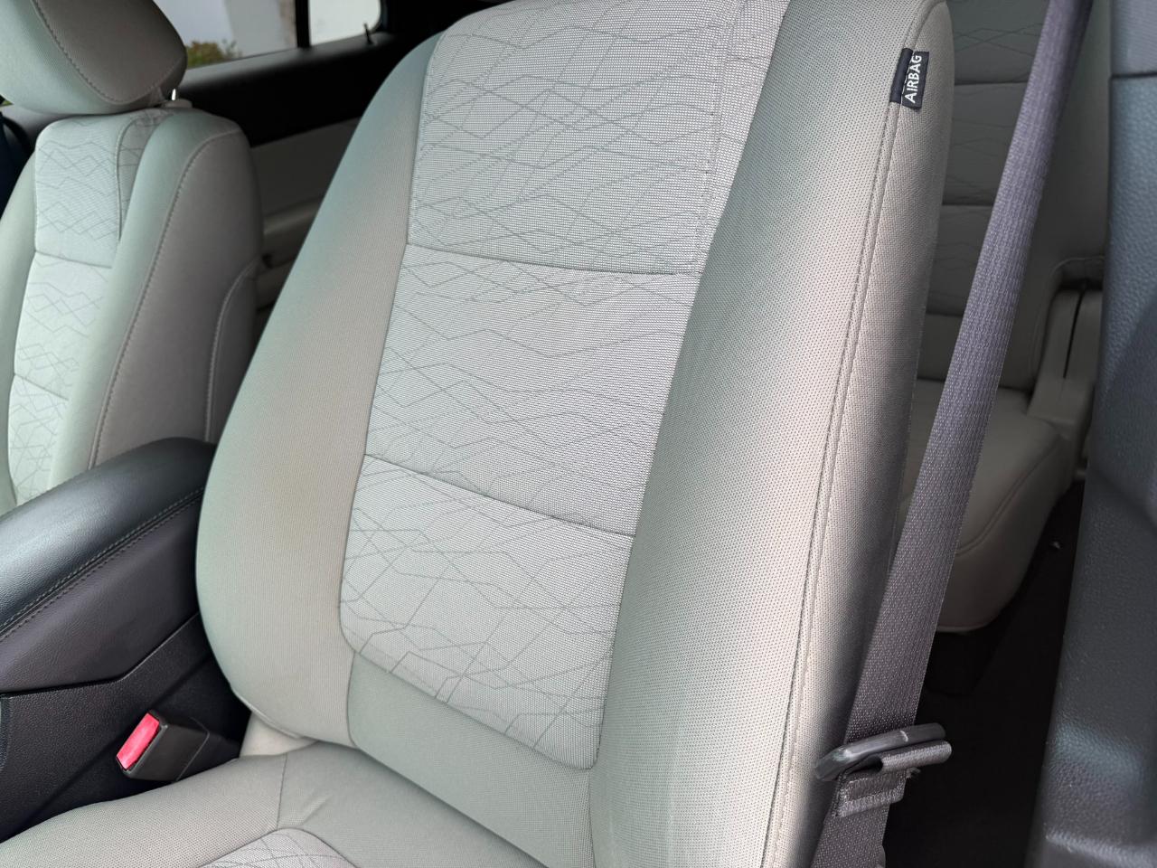 Ford Explorer Base 4WD 2012