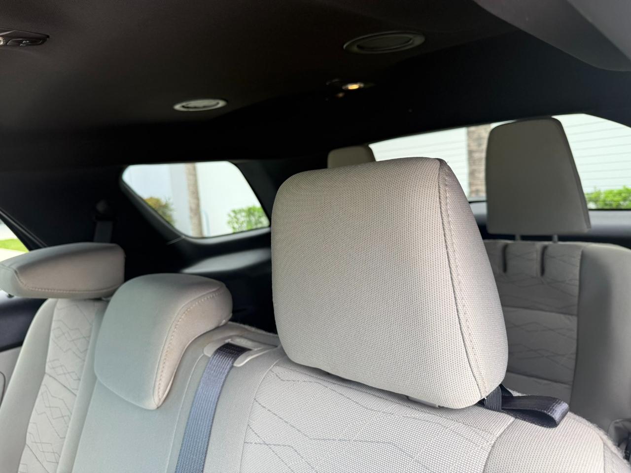 Ford Explorer Base 4WD 2012