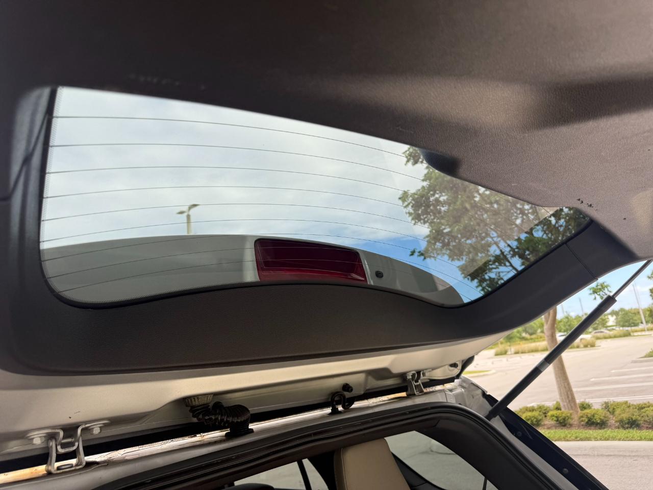 Ford Explorer Base 4WD 2012