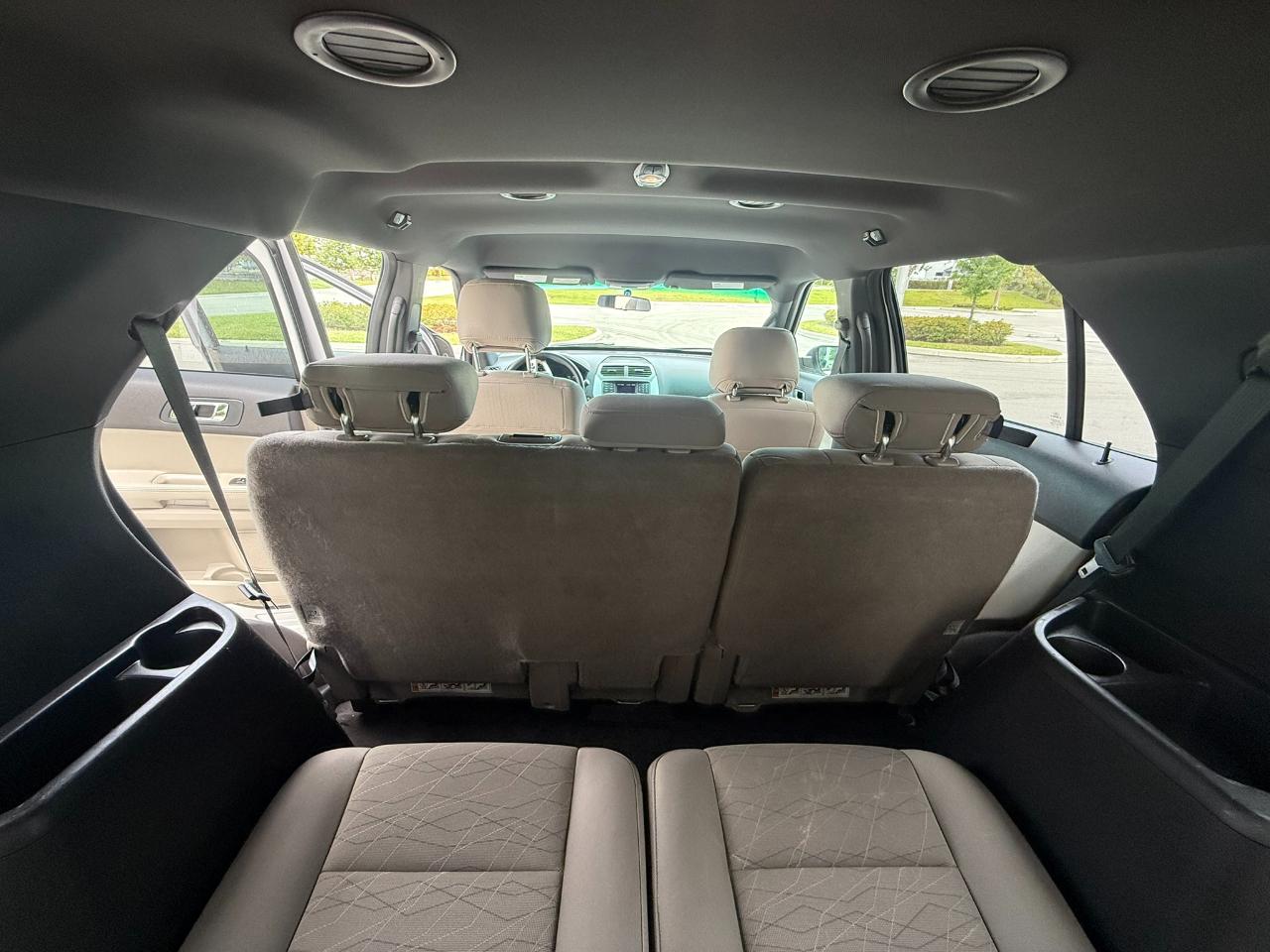 Ford Explorer Base 4WD 2012