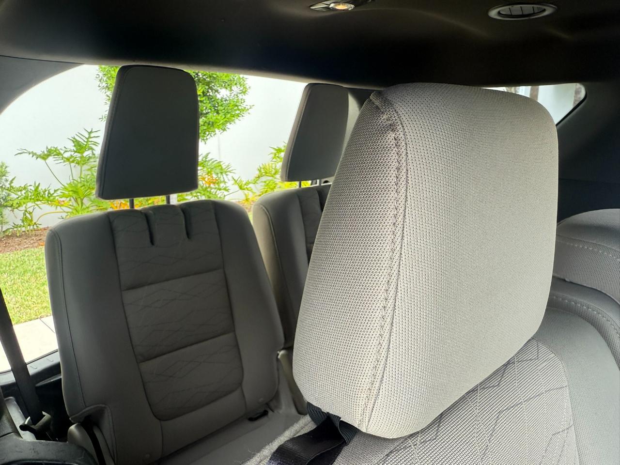 Ford Explorer Base 4WD 2012