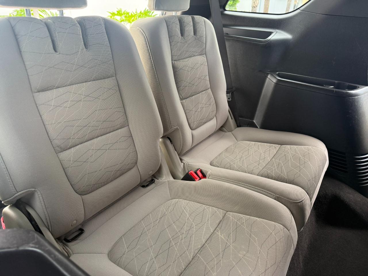 Ford Explorer Base 4WD 2012