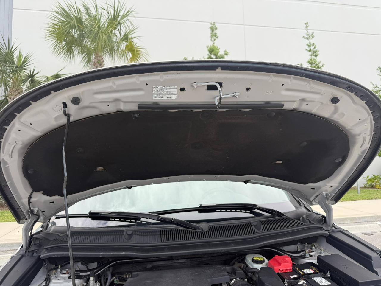 Ford Explorer Base 4WD 2012