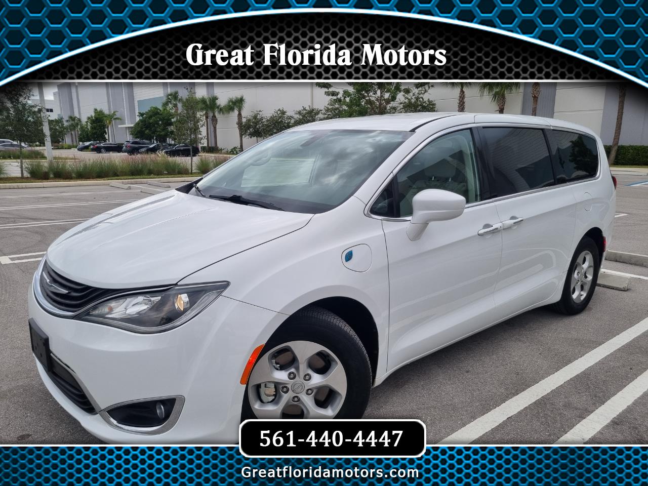 2017 Chrysler Pacifica Hybrid Touring