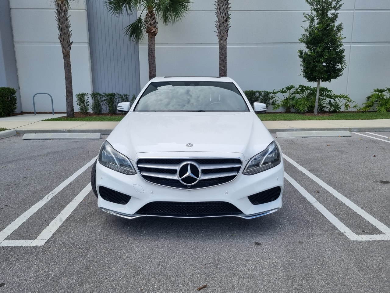 Mercedes-Benz E-Class E250 BlueTEC Sedan 2014