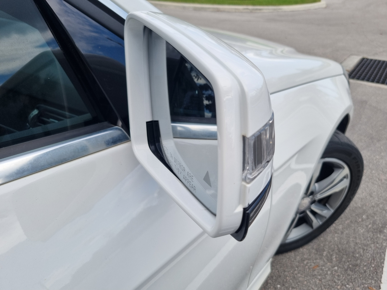 Mercedes-Benz E-Class E250 BlueTEC Sedan 2014