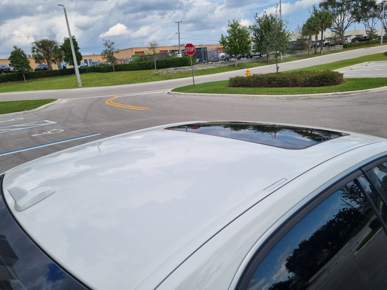 Mercedes-Benz E-Class E250 BlueTEC Sedan 2014