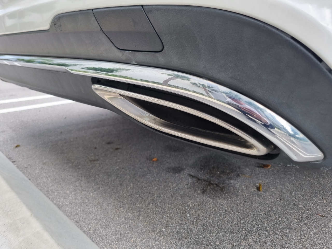 Mercedes-Benz E-Class E250 BlueTEC Sedan 2014