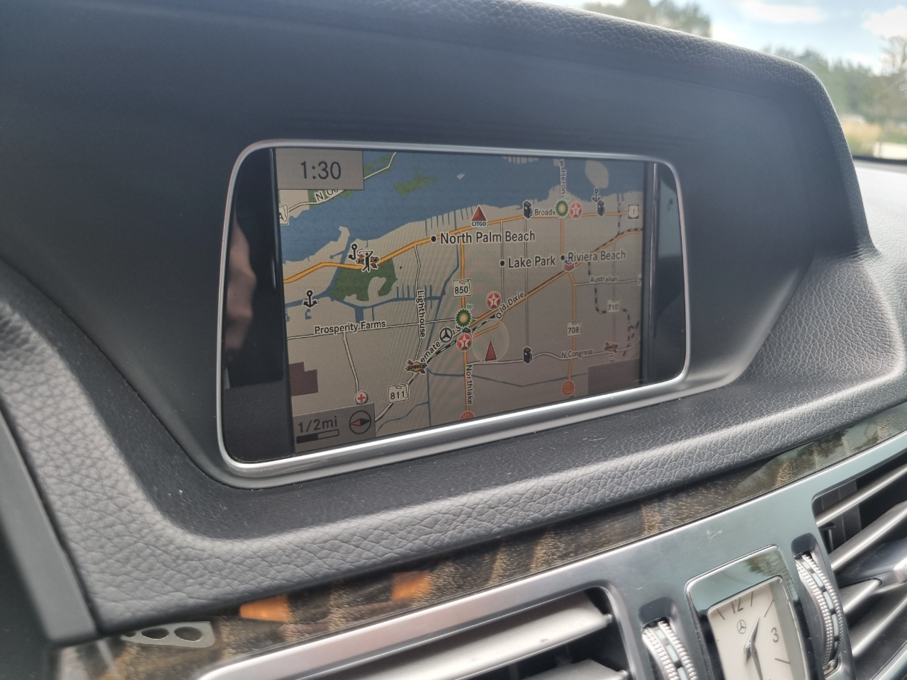 Mercedes-Benz E-Class E250 BlueTEC Sedan 2014