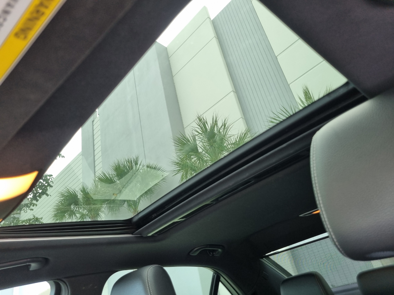 Mercedes-Benz E-Class E250 BlueTEC Sedan 2014