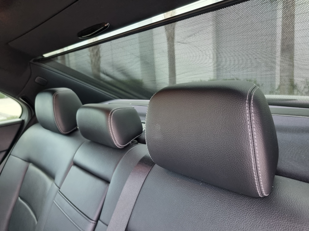 Mercedes-Benz E-Class E250 BlueTEC Sedan 2014