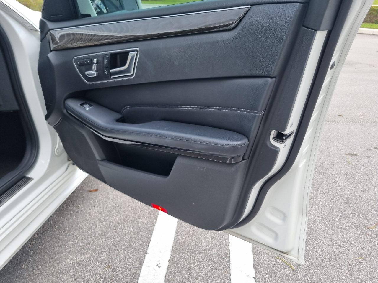 Mercedes-Benz E-Class E250 BlueTEC Sedan 2014