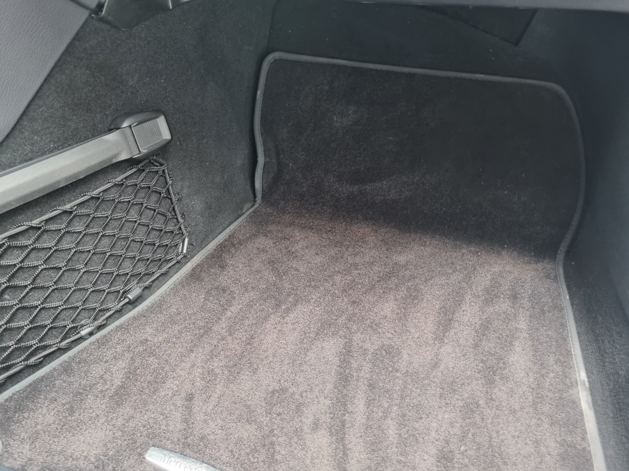 Mercedes-Benz E-Class E250 BlueTEC Sedan 2014