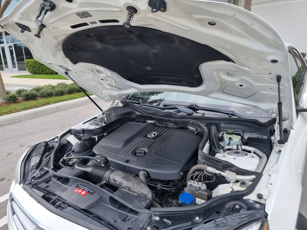 Mercedes-Benz E-Class E250 BlueTEC Sedan 2014