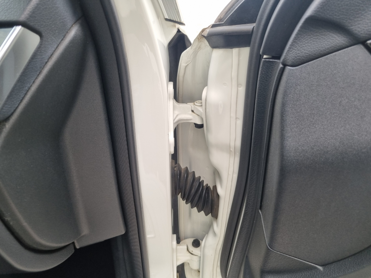 Mercedes-Benz E-Class E250 BlueTEC Sedan 2014