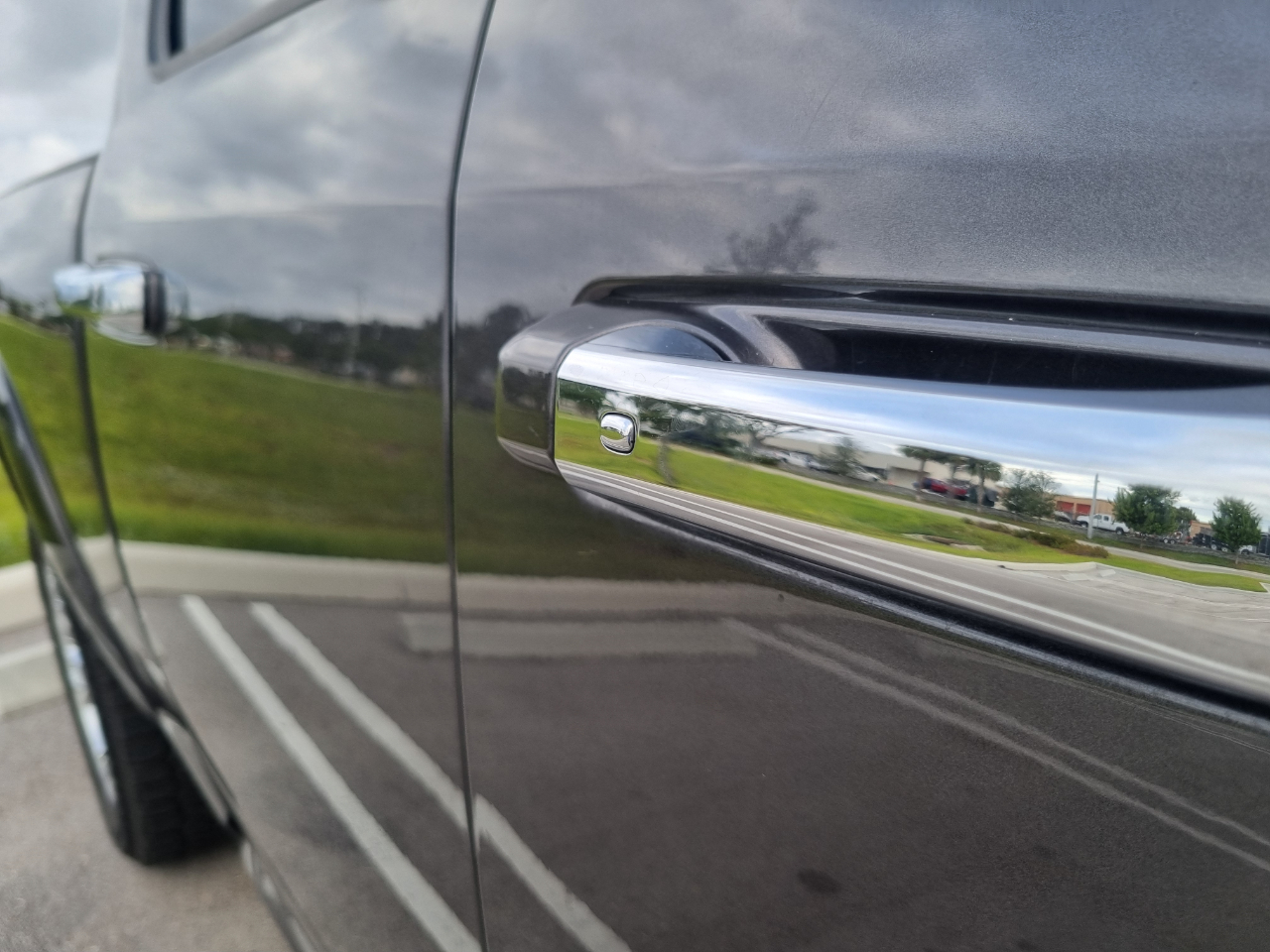 RAM 1500 Laramie Quad Cab 4WD 2016