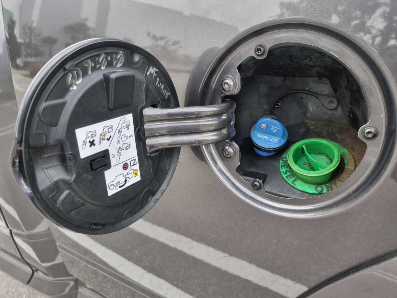 RAM 1500 Laramie Quad Cab 4WD 2016