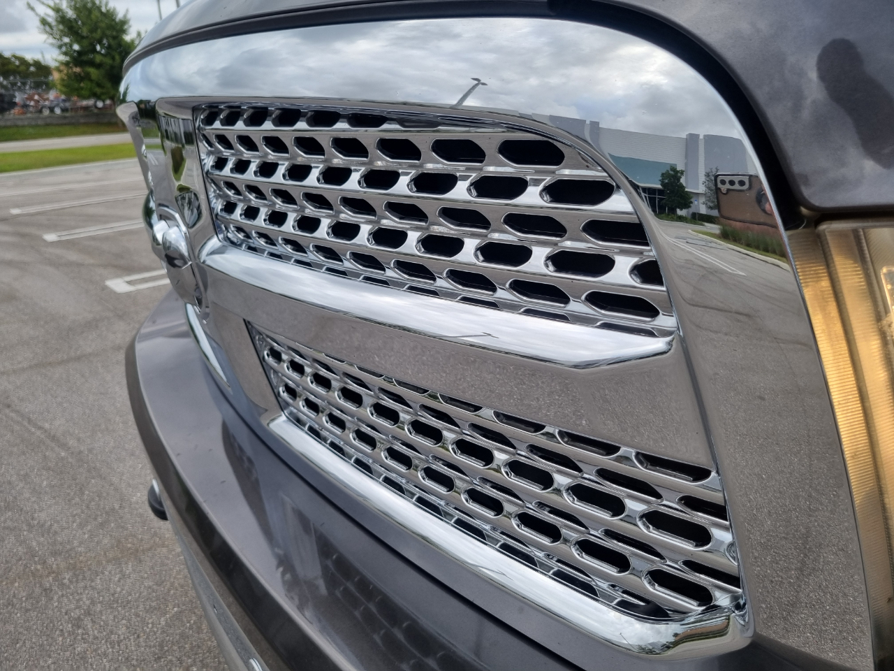 RAM 1500 Laramie Quad Cab 4WD 2016