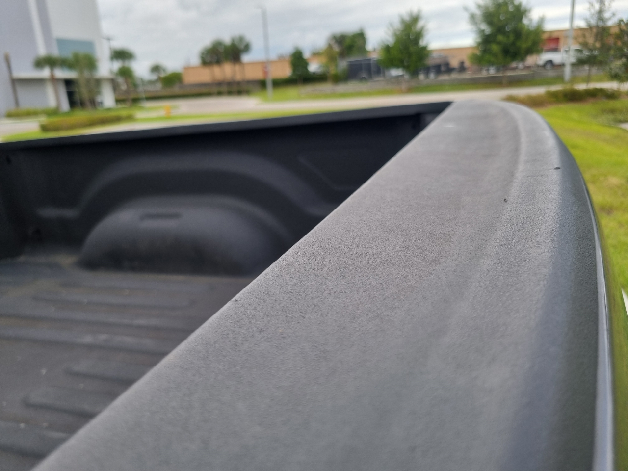 RAM 1500 Laramie Quad Cab 4WD 2016