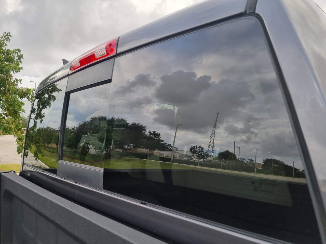 RAM 1500 Laramie Quad Cab 4WD 2016