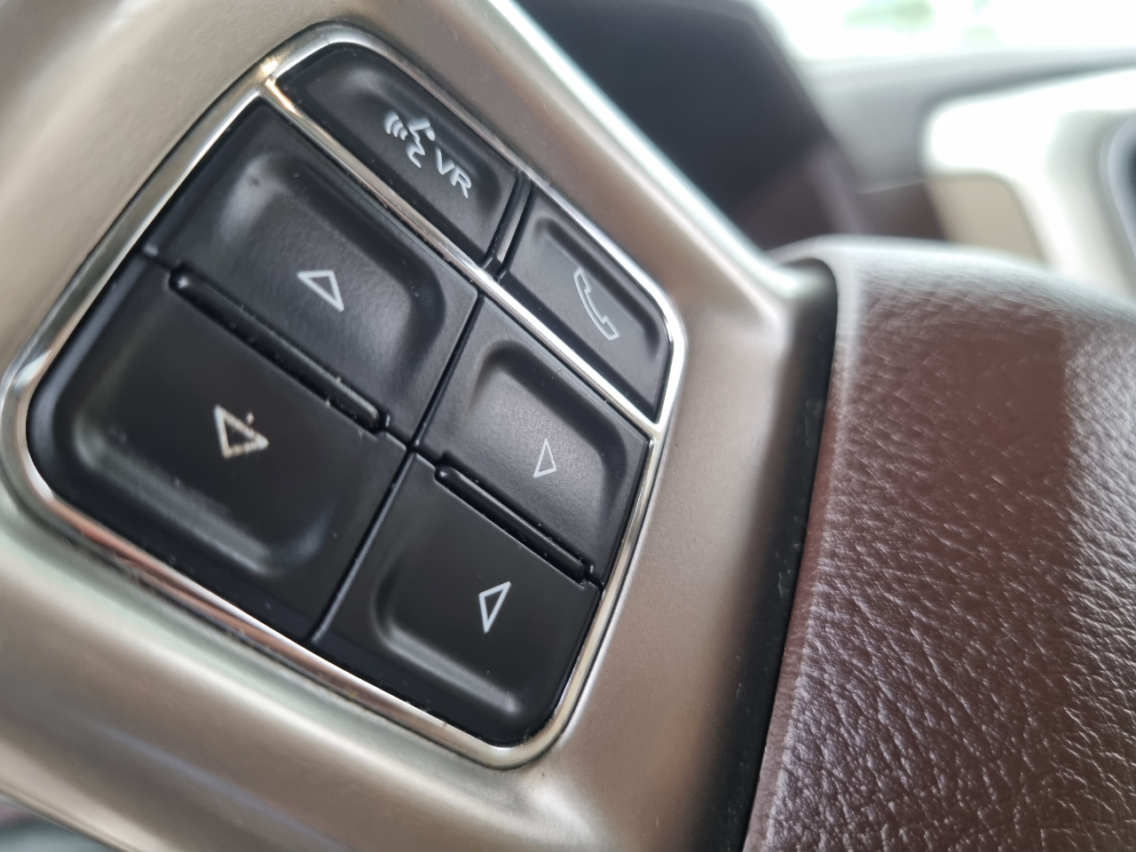 RAM 1500 Laramie Quad Cab 4WD 2016