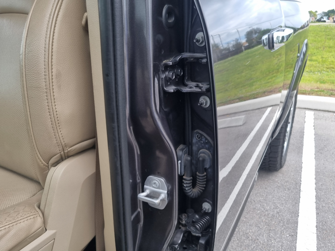 RAM 1500 Laramie Quad Cab 4WD 2016