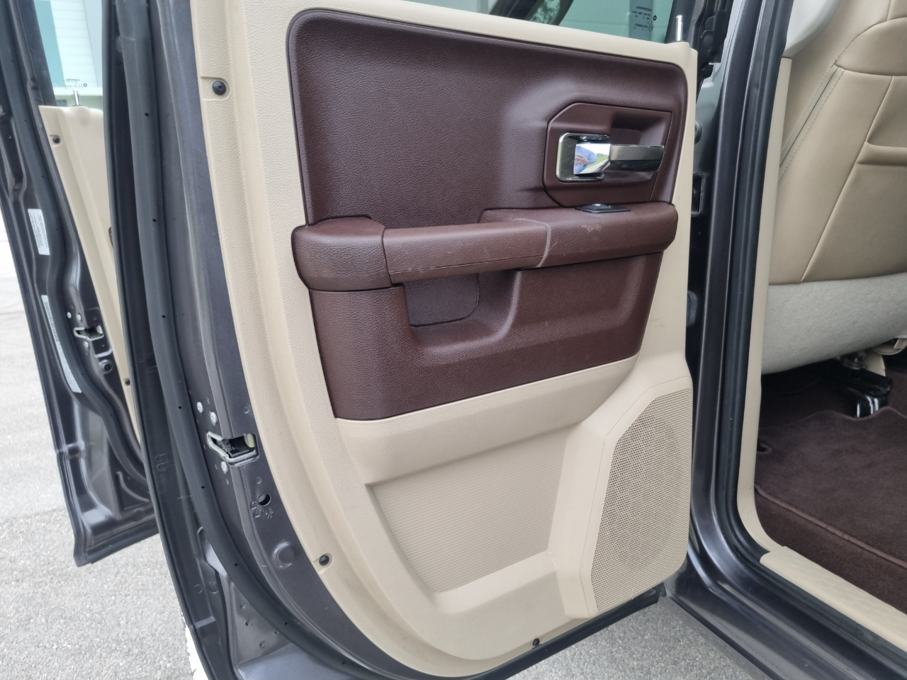 RAM 1500 Laramie Quad Cab 4WD 2016