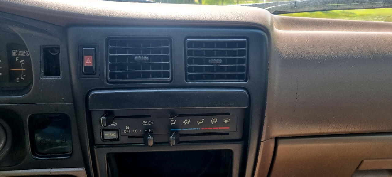 Toyota Tacoma Regular Cab 4WD 1995