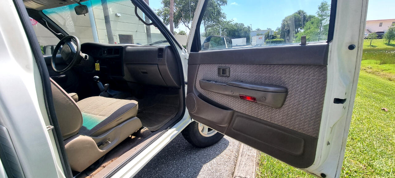 Toyota Tacoma Regular Cab 4WD 1995