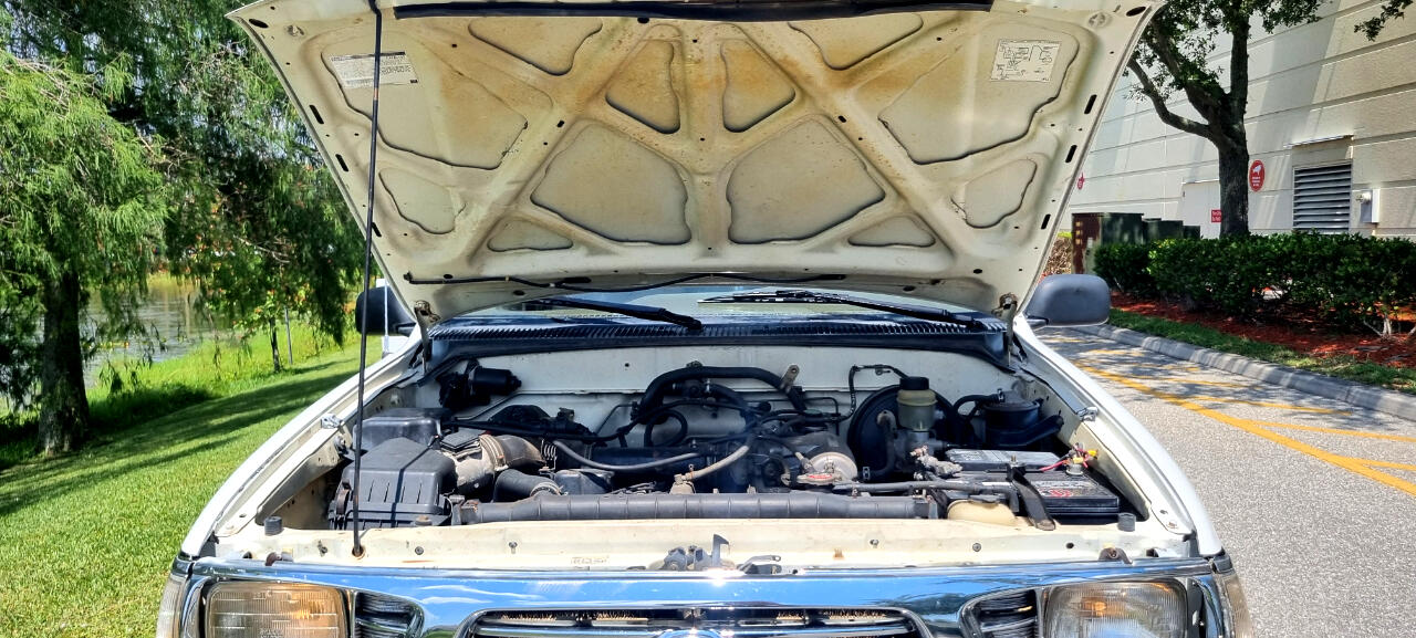 Toyota Tacoma Regular Cab 4WD 1995