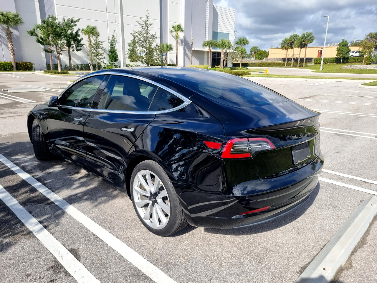 Tesla Model 3 Mid Range 2019