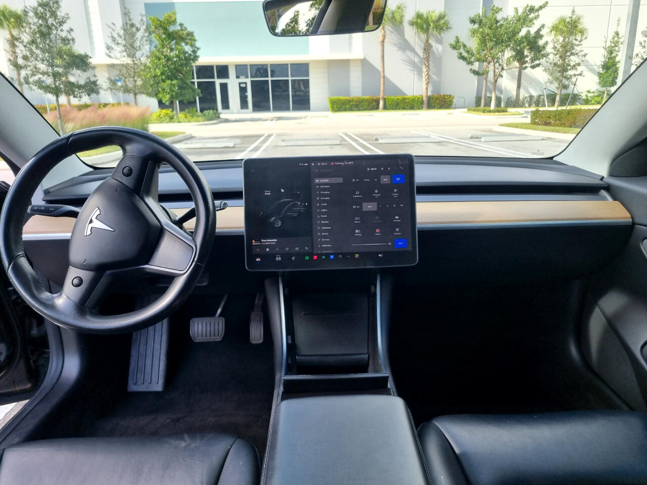 Tesla Model 3 Mid Range 2019