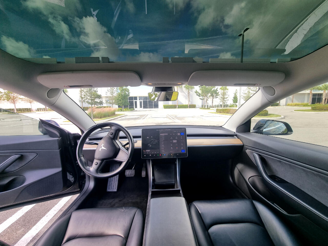 Tesla Model 3 Mid Range 2019