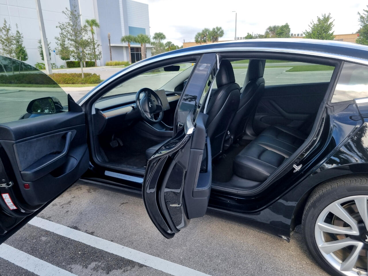 Tesla Model 3 Mid Range 2019