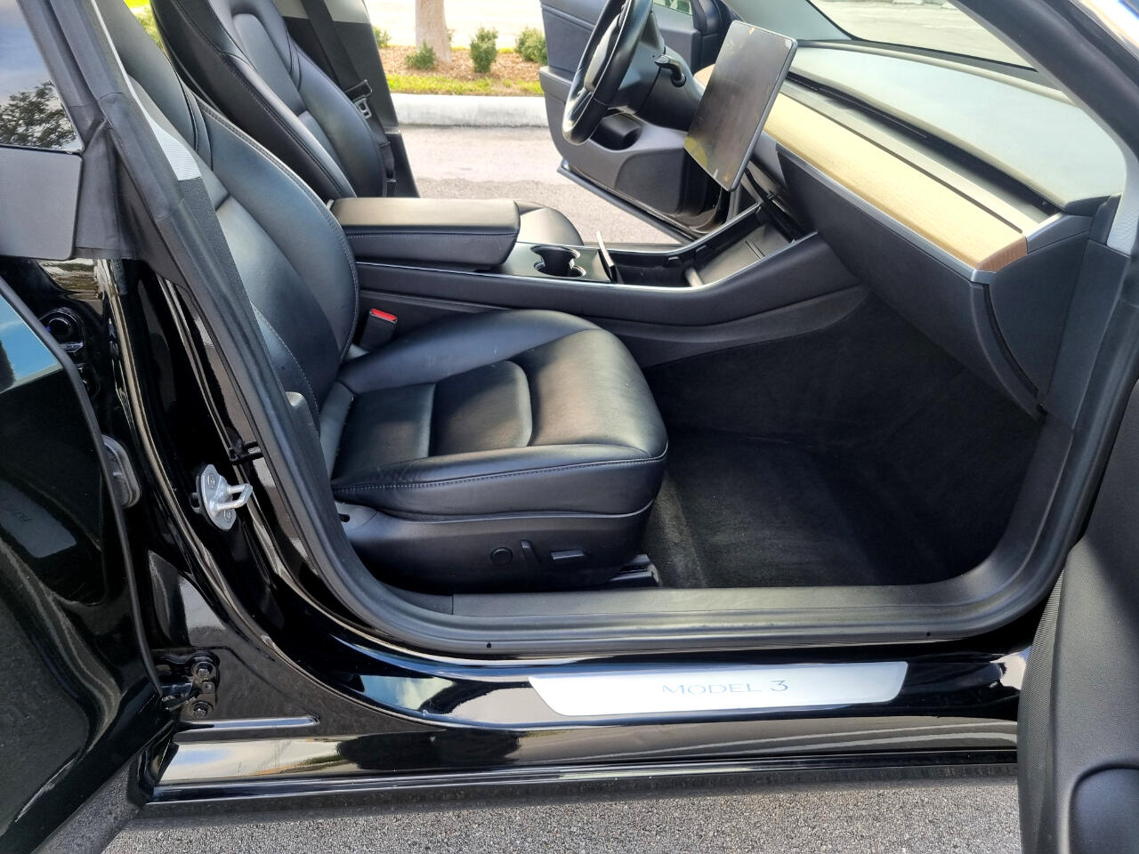 Tesla Model 3 Mid Range 2019