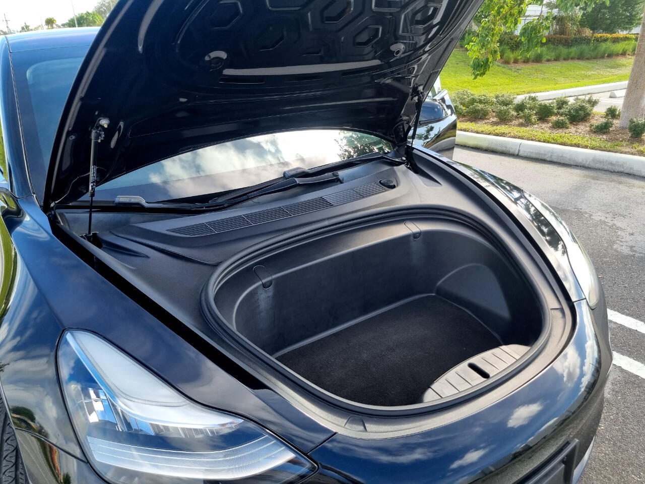 Tesla Model 3 Mid Range 2019