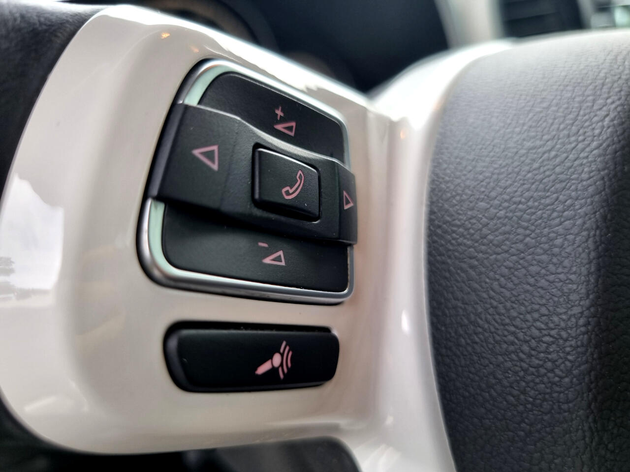 Volkswagen Beetle 2.0T Turbo Convertible 2013