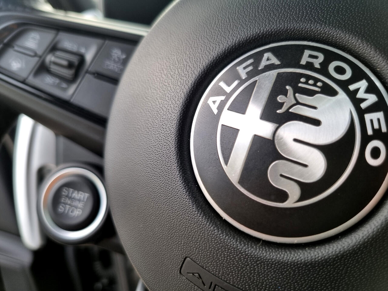 Alfa Romeo Giulia Ti AWD 2024