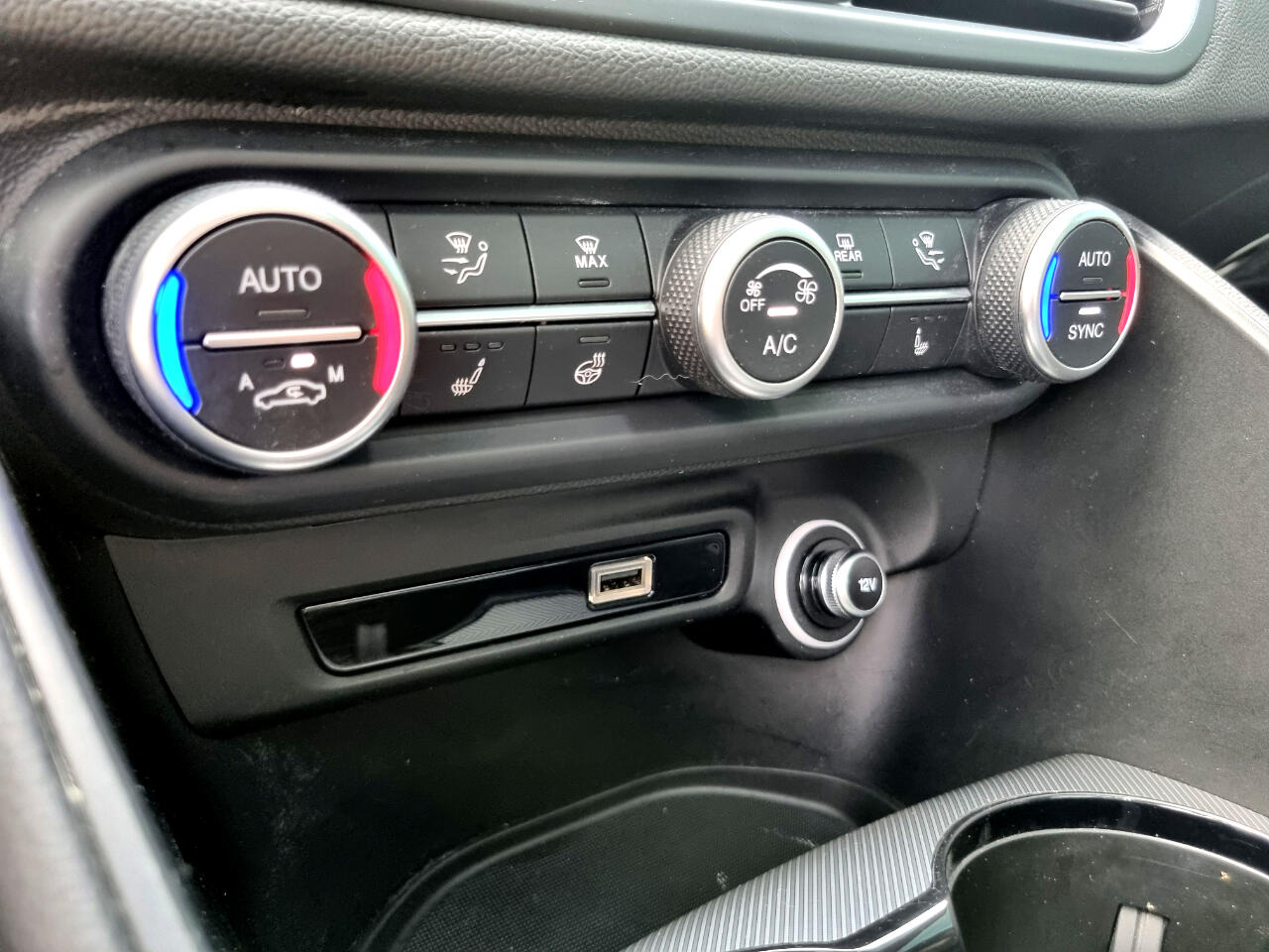 Alfa Romeo Giulia Ti AWD 2024