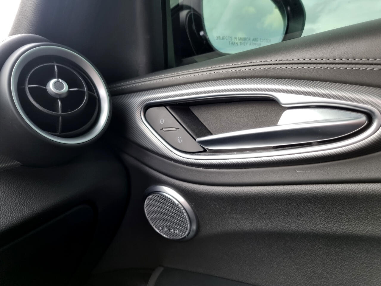 Alfa Romeo Giulia Ti AWD 2024