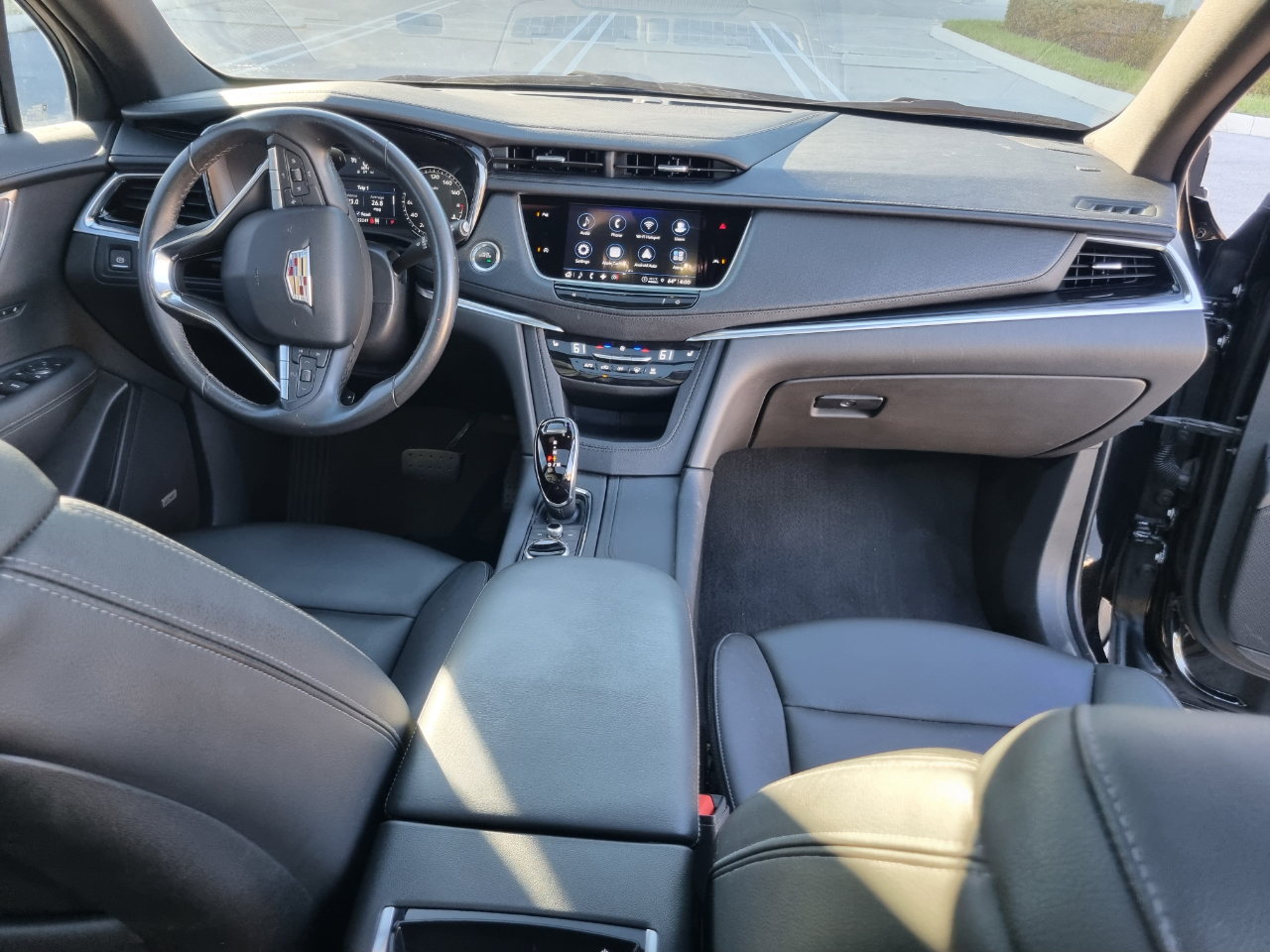 Cadillac XT6 Luxury AWD 2024