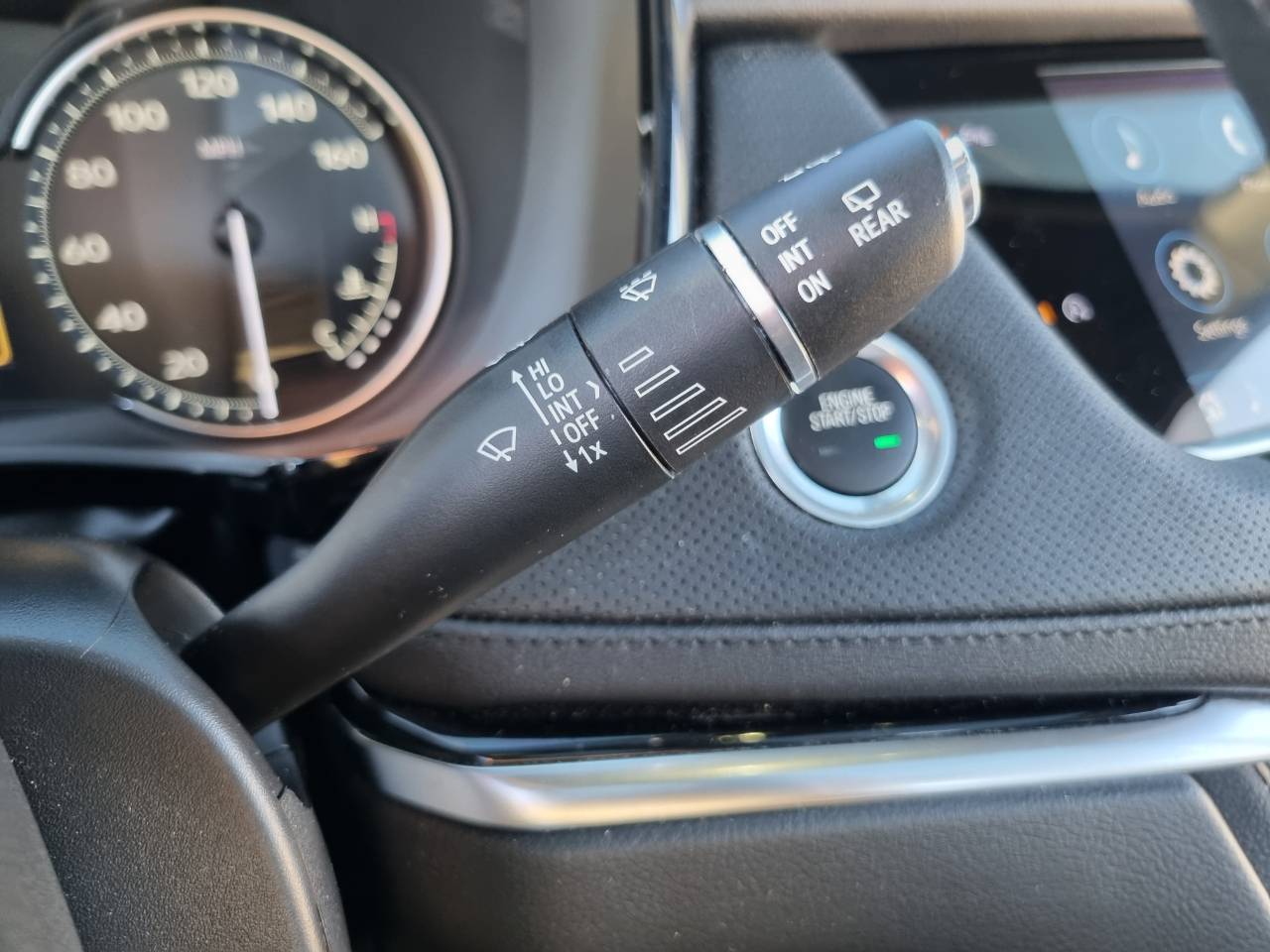 Cadillac XT6 Luxury AWD 2024