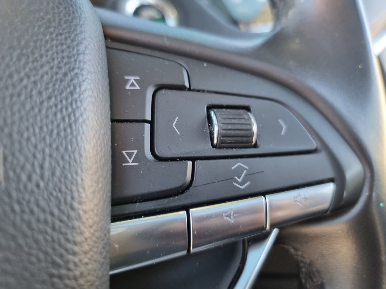 Cadillac XT6 Luxury AWD 2024