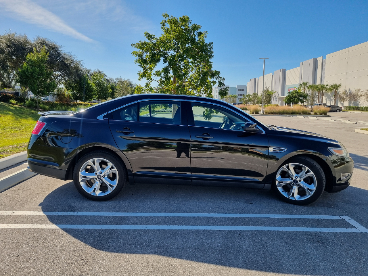 Ford Taurus SHO AWD 2010