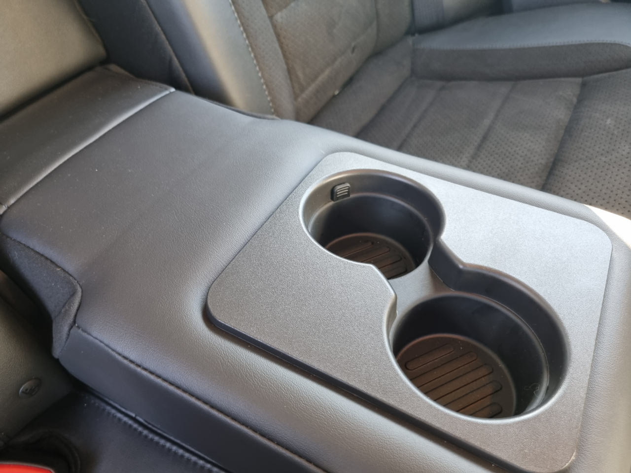 Ford Taurus SHO AWD 2010